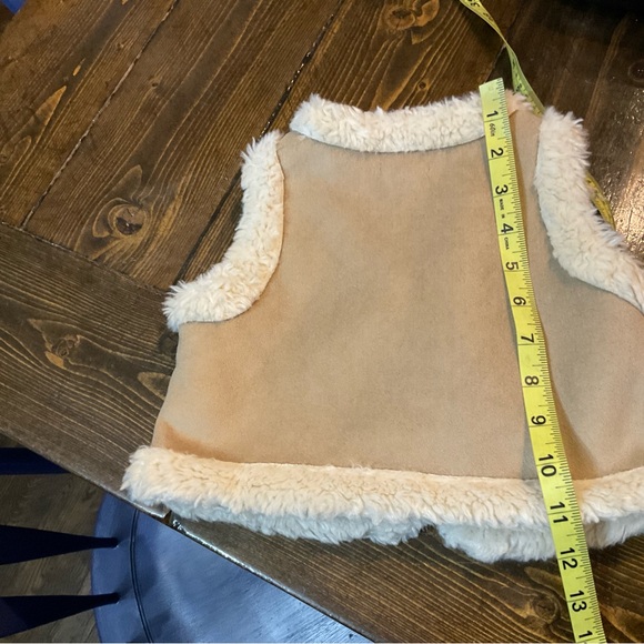 Cozy Tan & Cream Kids Vest by GAP - Picture 8 of 8